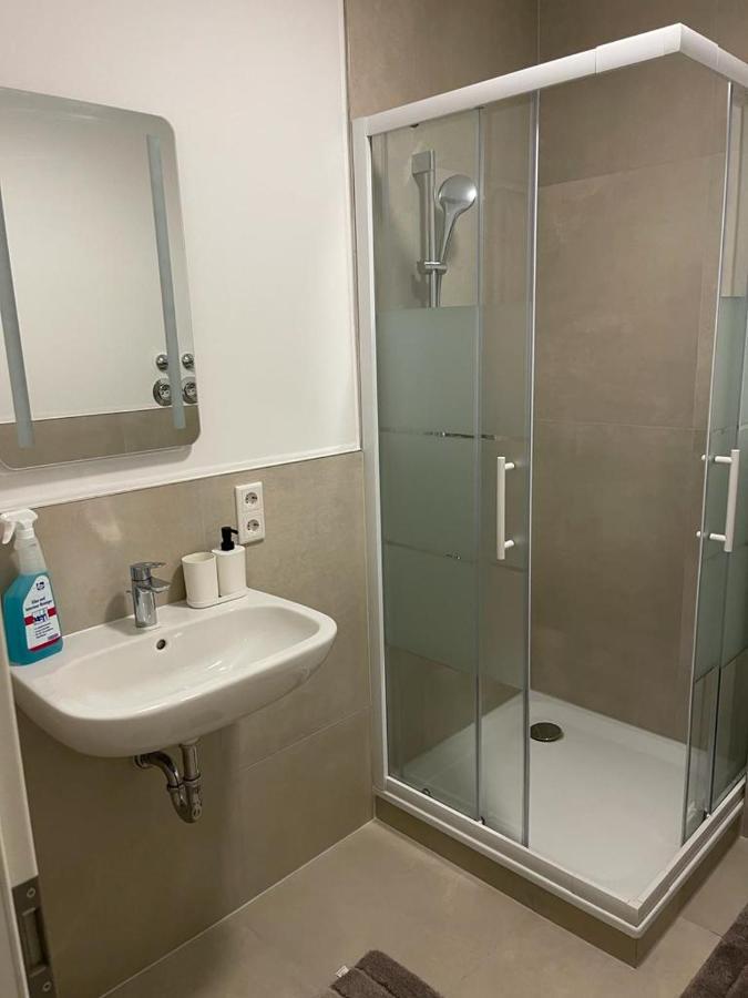 Monteurzimmer Mit Zwei Einzelnen Betten In Einer 3Zi Wohnung Mit Kuche Und Bad Osnabrück Exteriör bild