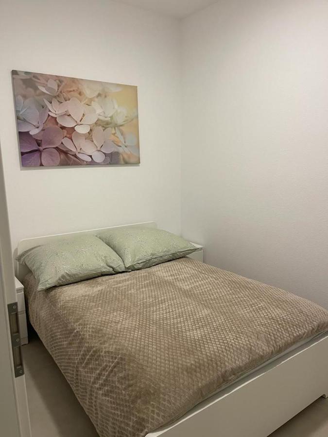 Monteurzimmer Mit Zwei Einzelnen Betten In Einer 3Zi Wohnung Mit Kuche Und Bad Osnabrück Exteriör bild