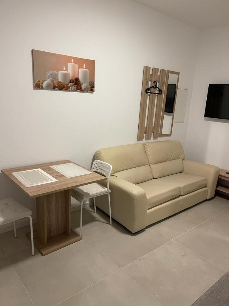 Monteurzimmer Mit Zwei Einzelnen Betten In Einer 3Zi Wohnung Mit Kuche Und Bad Osnabrück Exteriör bild